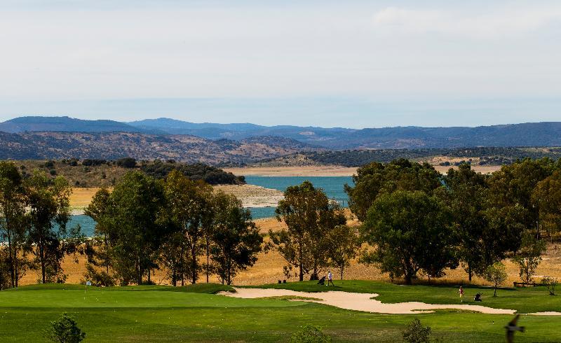 Vincci Valdecanas Golf El Gordo Exterior photo