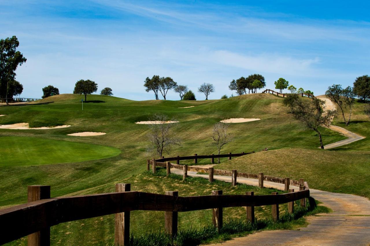 Vincci Valdecanas Golf El Gordo Exterior photo